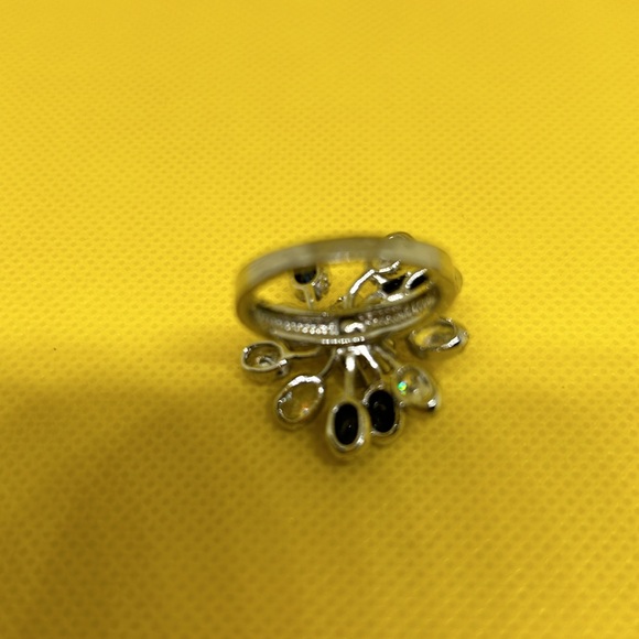 Ring - Picture 6 of 10